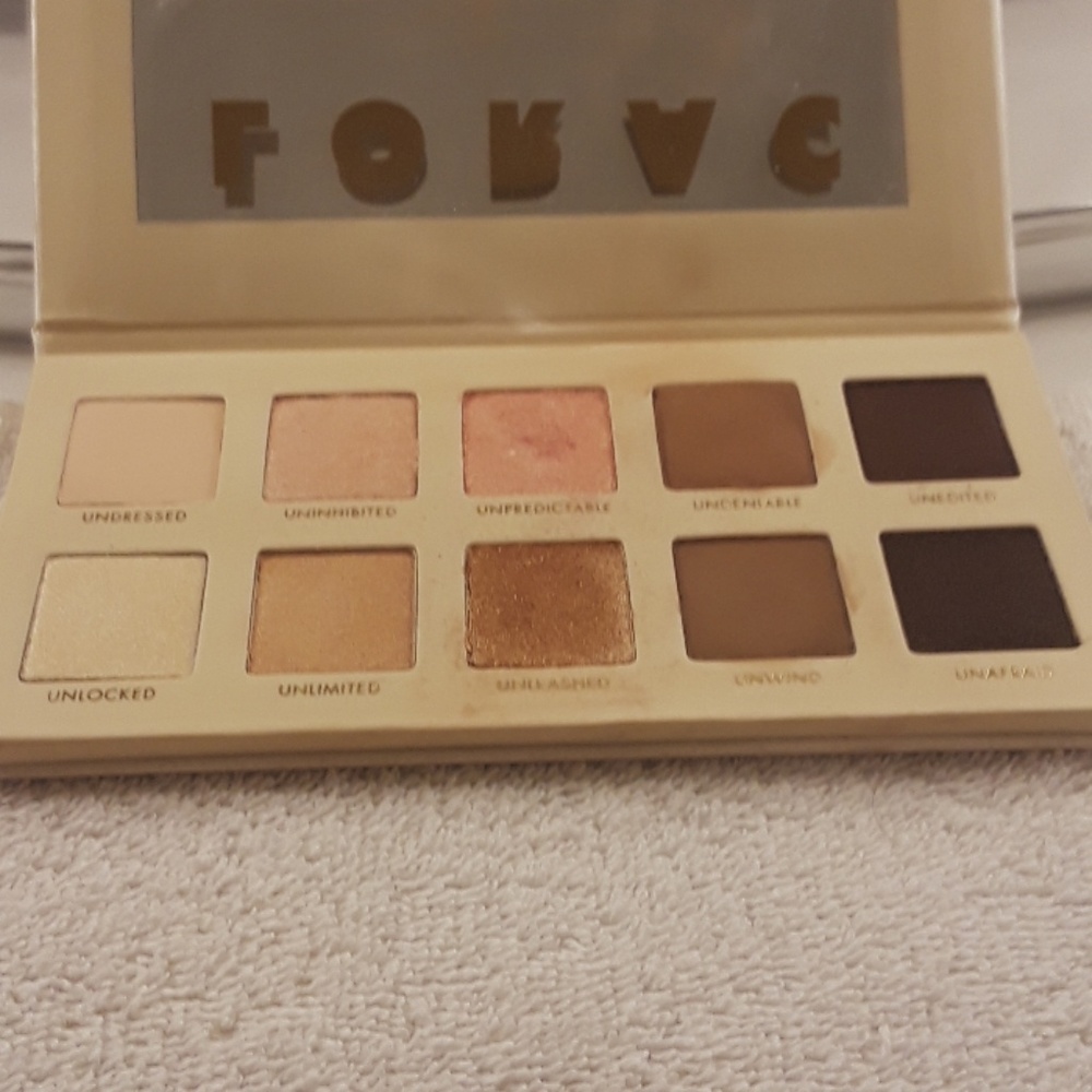 Lorac palette